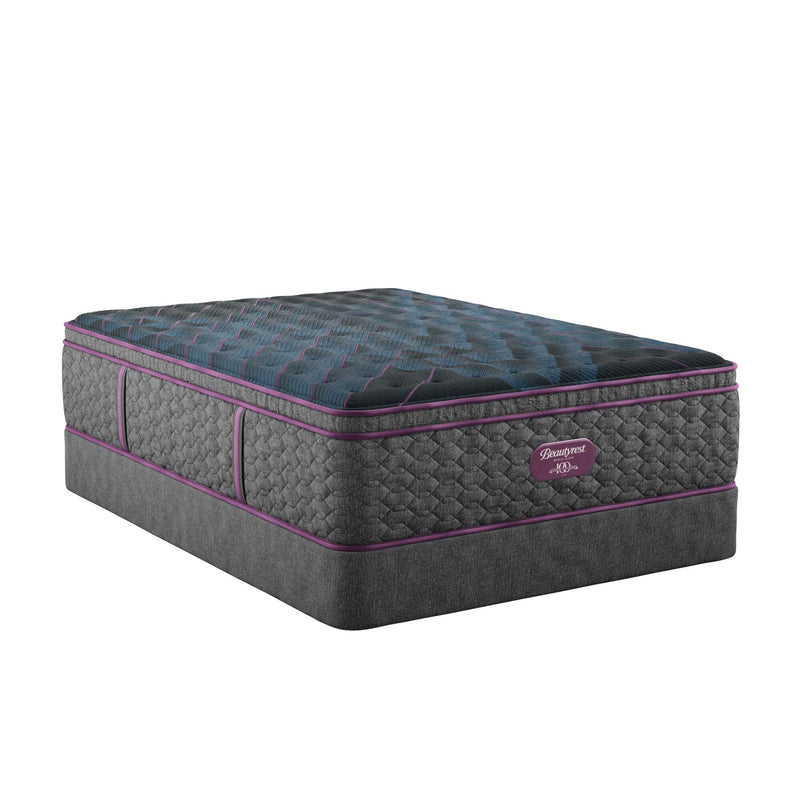Beautyrest World Class - Level Three Medium Pillow Top Mattress